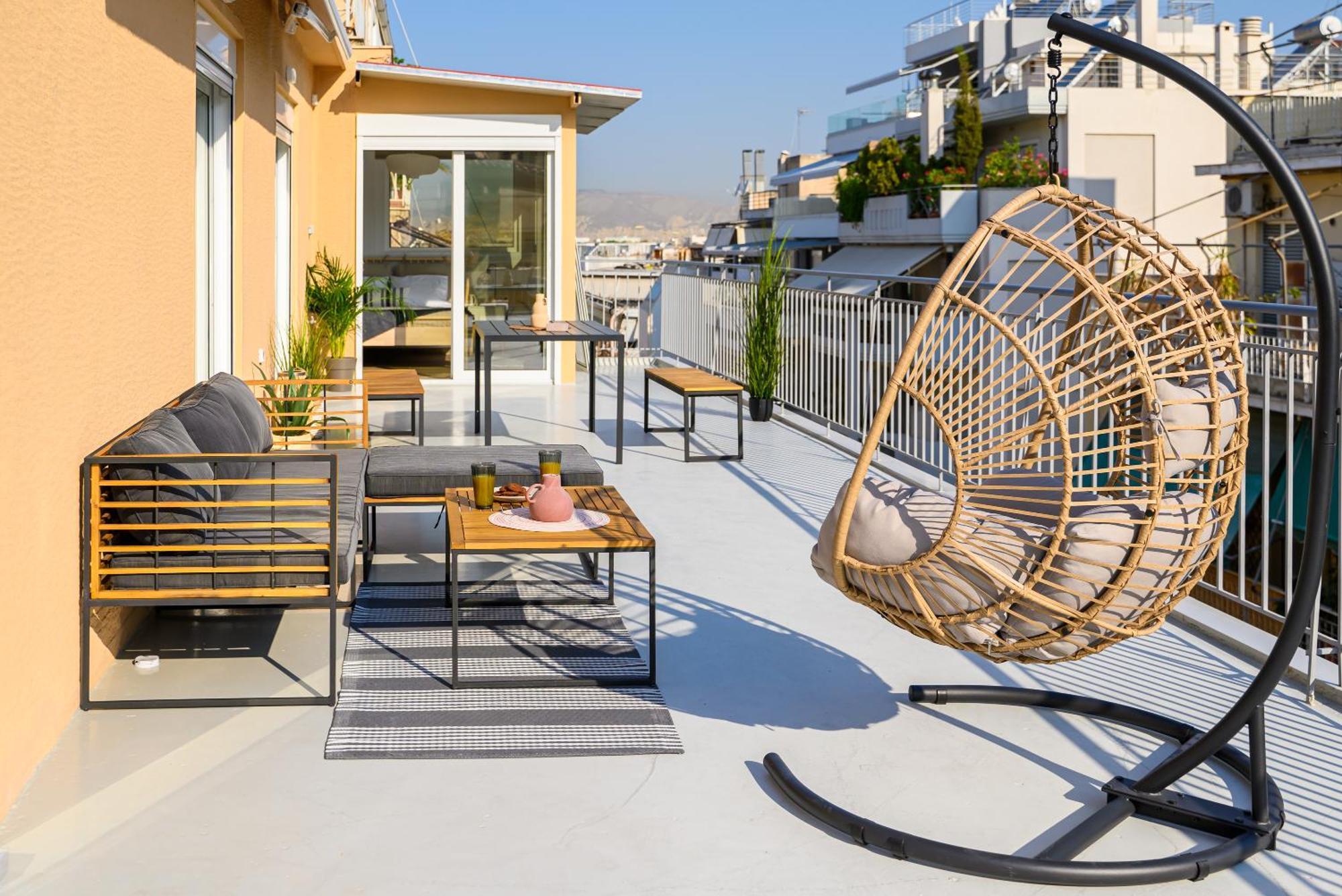 The H Experience - Urban 2bd Rooftop Center * Athens